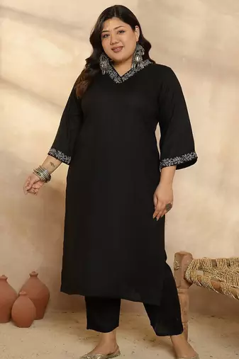 Plus Size Ethnic Motifs Embroidered Regular Thread Work Kurta with Trousers