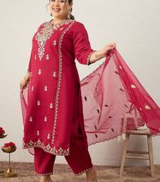 Plus Size Ethnic Motifs Embroidered Regular Kurta with Trousers & With Dupatta