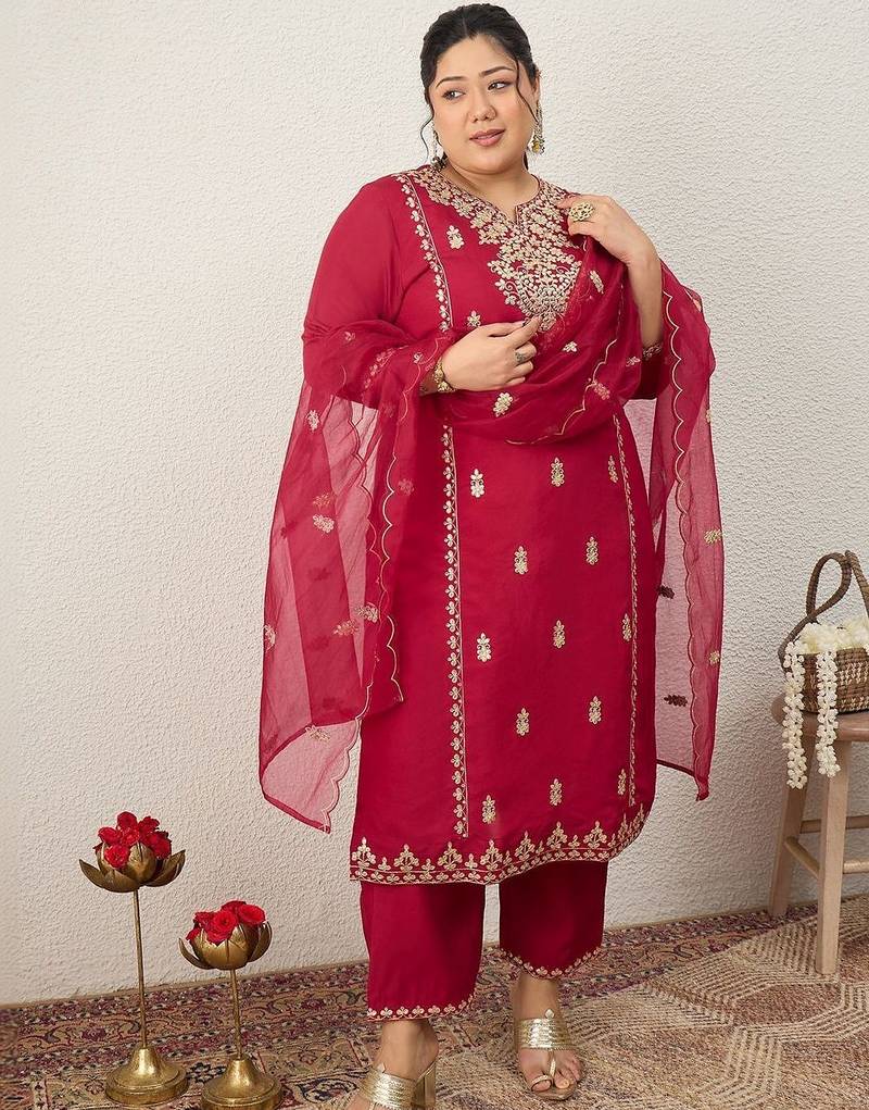 Plus Size Ethnic Motifs Embroidered Regular Kurta with Trousers & With Dupatta