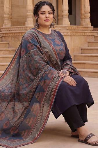 Plus Size Black Printed Straight Kurta Trousers With Dupatta Set