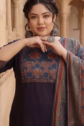 Plus Size Black Printed Straight Kurta Trousers With Dupatta Set