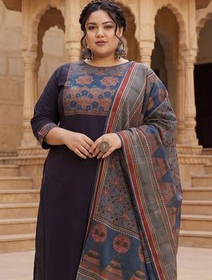 Plus Size Black Printed Straight Kurta Trousers With Dupatta Set 4