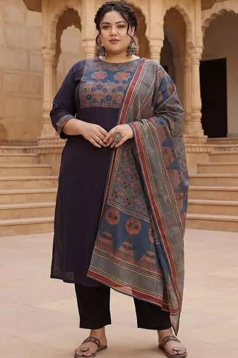 Plus Size Black Printed Straight Kurta Trousers With Dupatta Set