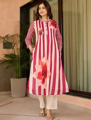 Women Printed Regular Pure Cotton Kurta with Trousers 6