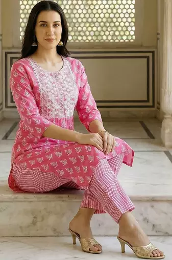 Women Ethnic Motifs Printed Regular Thread Work Kurta with Trousers