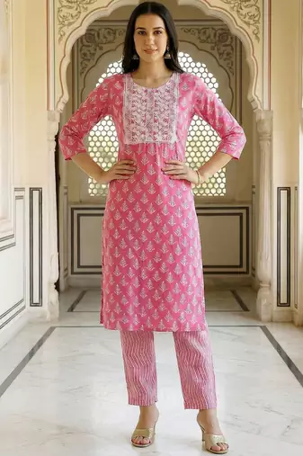 Women Ethnic Motifs Printed Regular Thread Work Kurta with Trousers