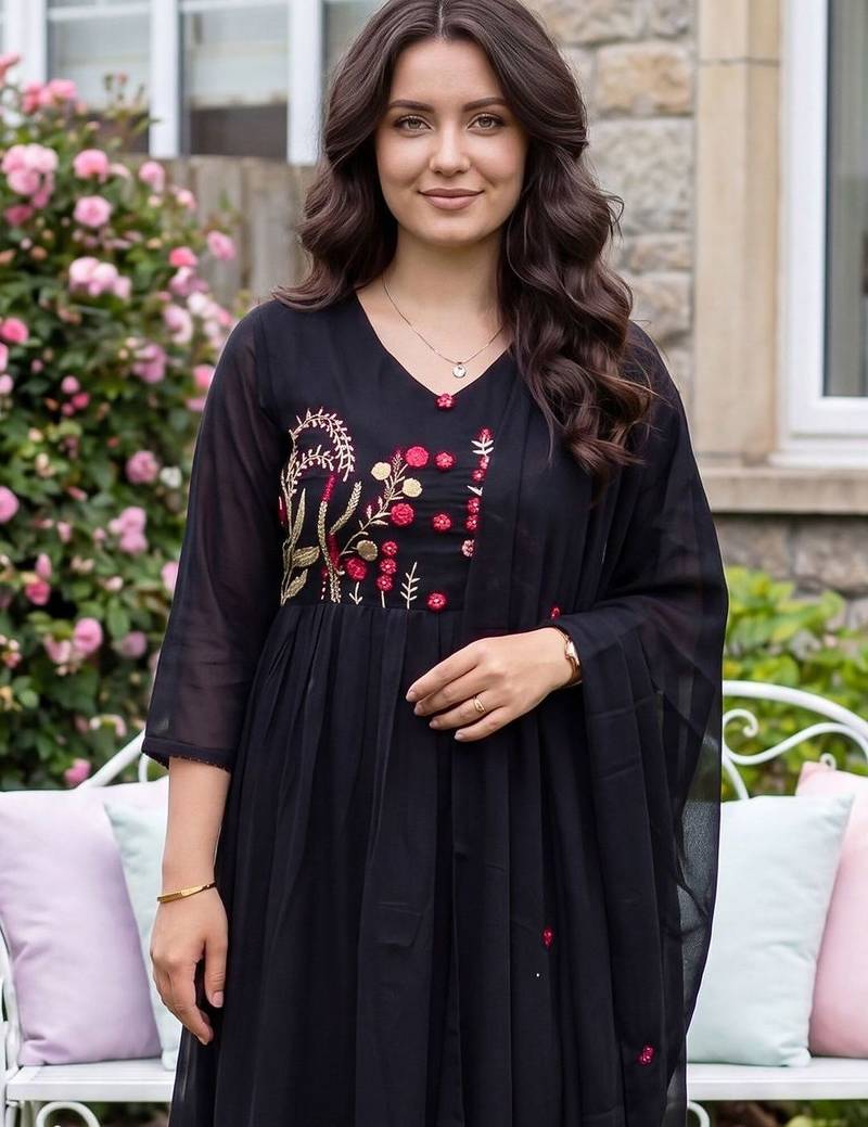 Women Ethnic Motifs Embroidered Empire Thread Work Pure Cotton Kurta with Trousers & With Dupatta