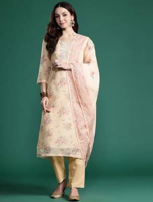 Floral Embroidered Sequinned Linen Kurta with Trousers & With Dupatta 5