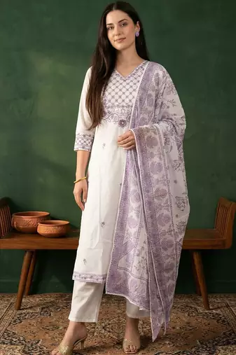 Women Floral Embroidered Regular Thread Work Pure Cotton Kurta with Trousers & With Dupatta