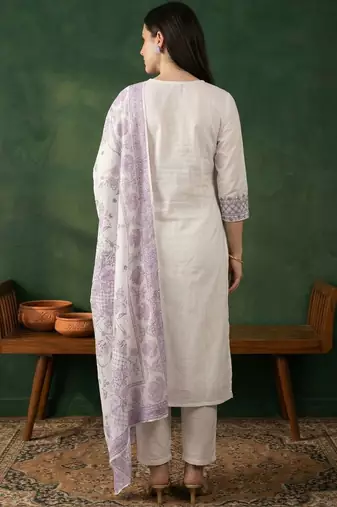 Women Floral Embroidered Regular Thread Work Pure Cotton Kurta with Trousers & With Dupatta
