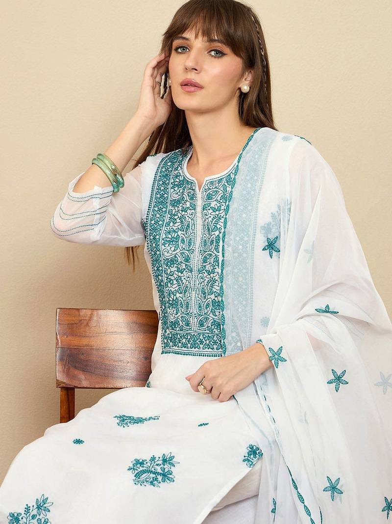 Floral Embroidered Thread Work Organza Straight Kurta With Trousers & Dupatta