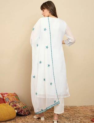 Floral Embroidered Thread Work Organza Straight Kurta With Trousers & Dupatta 6