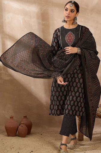 Women Ethnic Motifs Printed Cotton Kurta with Trousers & Dupatta