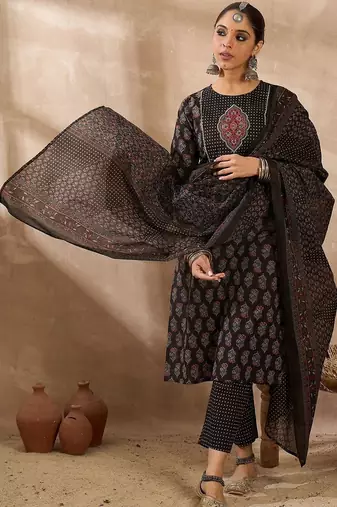 Women Ethnic Motifs Printed Cotton Kurta with Trousers & Dupatta