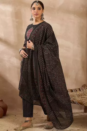 Women Ethnic Motifs Printed Cotton Kurta with Trousers & Dupatta