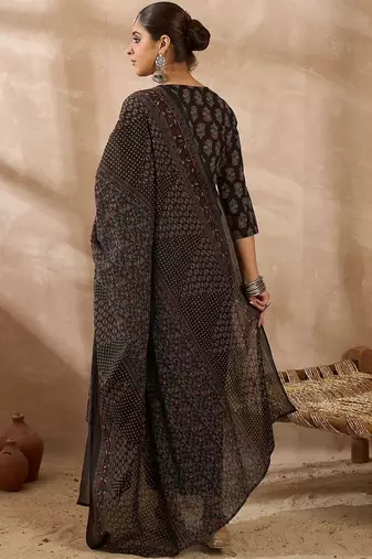 Women Ethnic Motifs Printed Cotton Kurta with Trousers & Dupatta