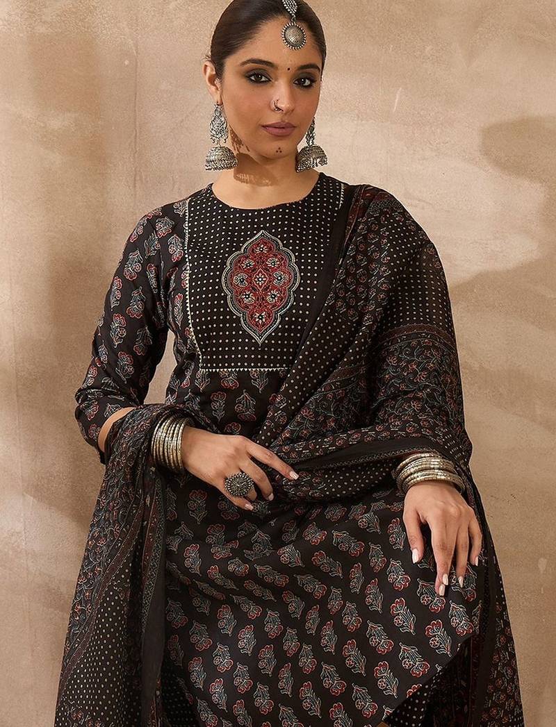 Women Ethnic Motifs Printed Cotton Kurta with Trousers & Dupatta