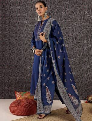 Embroidered Notch Neck Thread Work Pure Cotton Kurta With Trousers & Dupatta 5