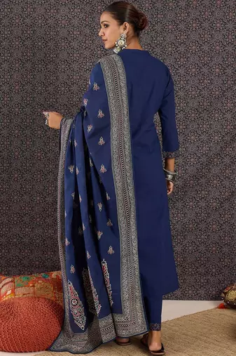 Embroidered Notch Neck Thread Work Pure Cotton Kurta With Trousers & Dupatta