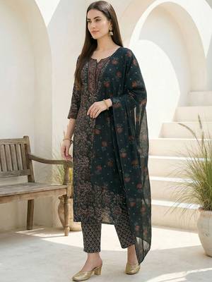 Women Ethnic Motifs Printed Regular Pure Cotton Kurta with Trousers & With Dupatta 1