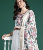 Women Floral Embroidered Thread Work Kurta With Trousers & Dupatta