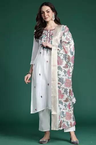 Women Floral Embroidered Thread Work Kurta With Trousers & Dupatta