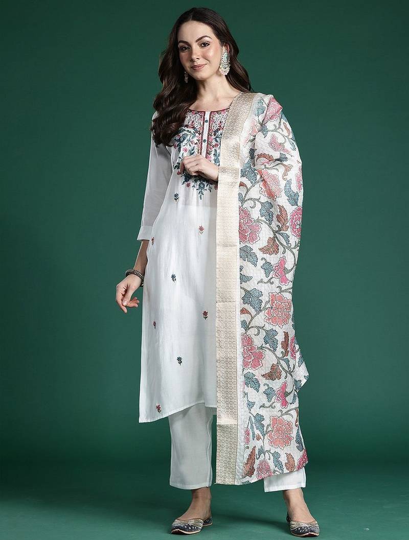 Women Floral Embroidered Thread Work Kurta With Trousers & Dupatta