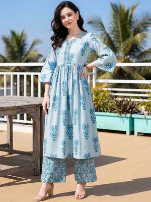 Women Floral Printed Empire Thread Work Pure Cotton Kurta with Palazzos 6