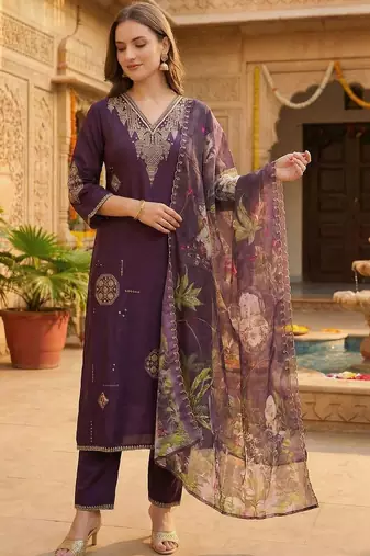Women Ethnic Motifs Embroidered Regular Thread Work Kurta with Trousers & With Dupatta