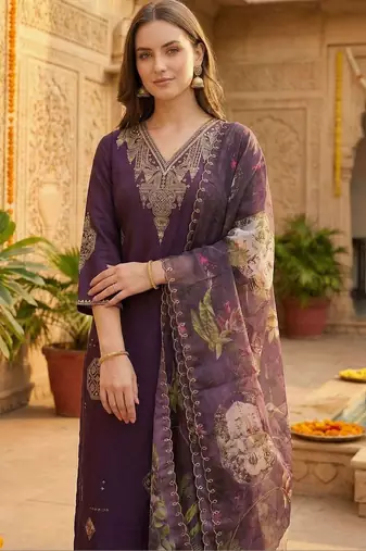 Women Ethnic Motifs Embroidered Regular Thread Work Kurta with Trousers & With Dupatta
