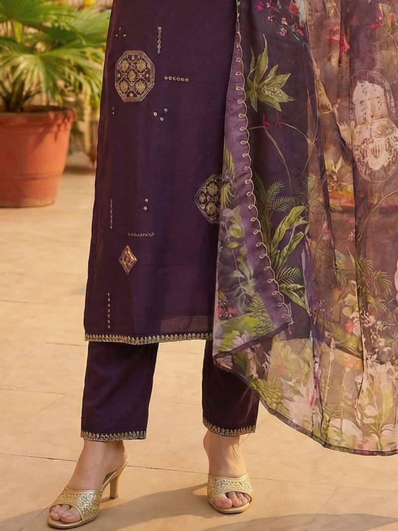 Women Ethnic Motifs Embroidered Regular Thread Work Kurta with Trousers & With Dupatta