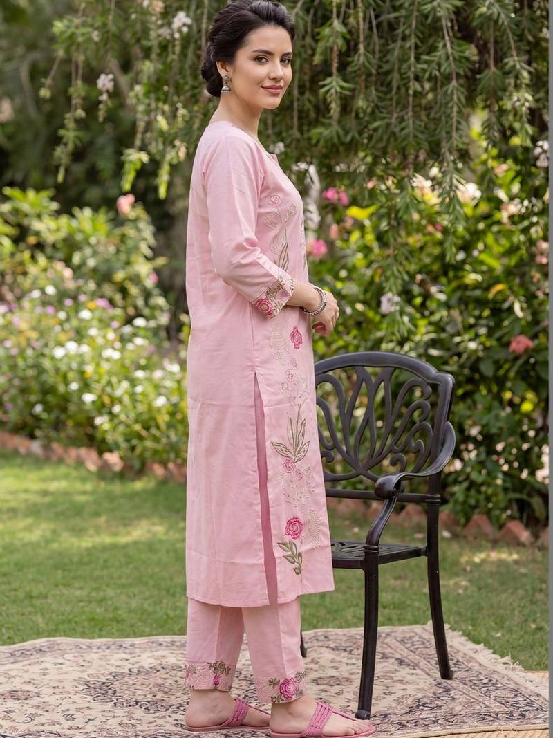 Women Floral Embroidered Regular Thread Work Pure Cotton Kurta with Trousers