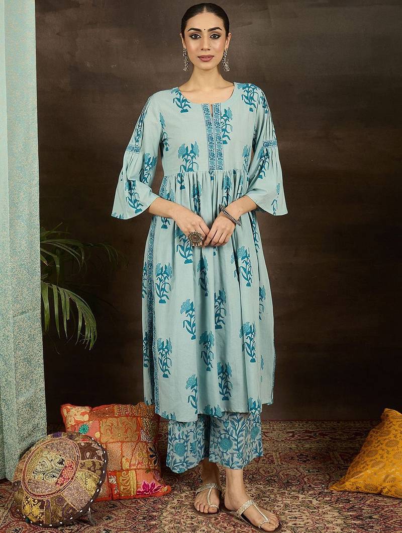 Women Floral Printed Pleated Pure Cotton Kurta Set