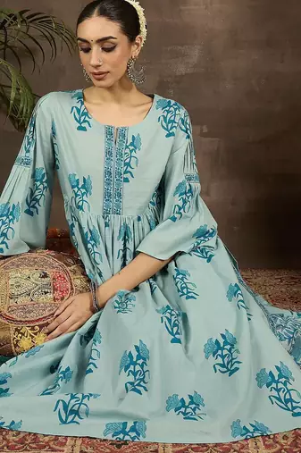 Women Floral Printed Pleated Pure Cotton Kurta Set