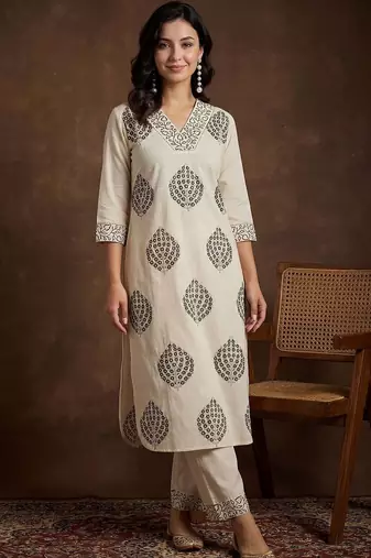 Women Ethnic Motifs Printed Regular Sequinned Pure Cotton Kurta with Palazzos