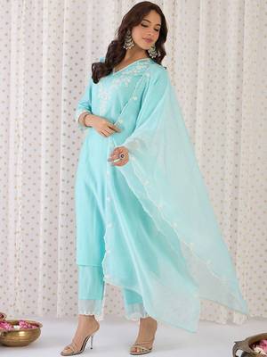 Floral Yoke Design Liva Straight Kurta With Trousers & Dupatta 4
