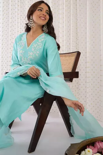 Floral Yoke Design Liva Straight Kurta With Trousers & Dupatta