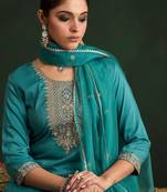 Women Ethnic Motifs Embroidered Regular Thread Work Kurta with Trousers & With Dupatta