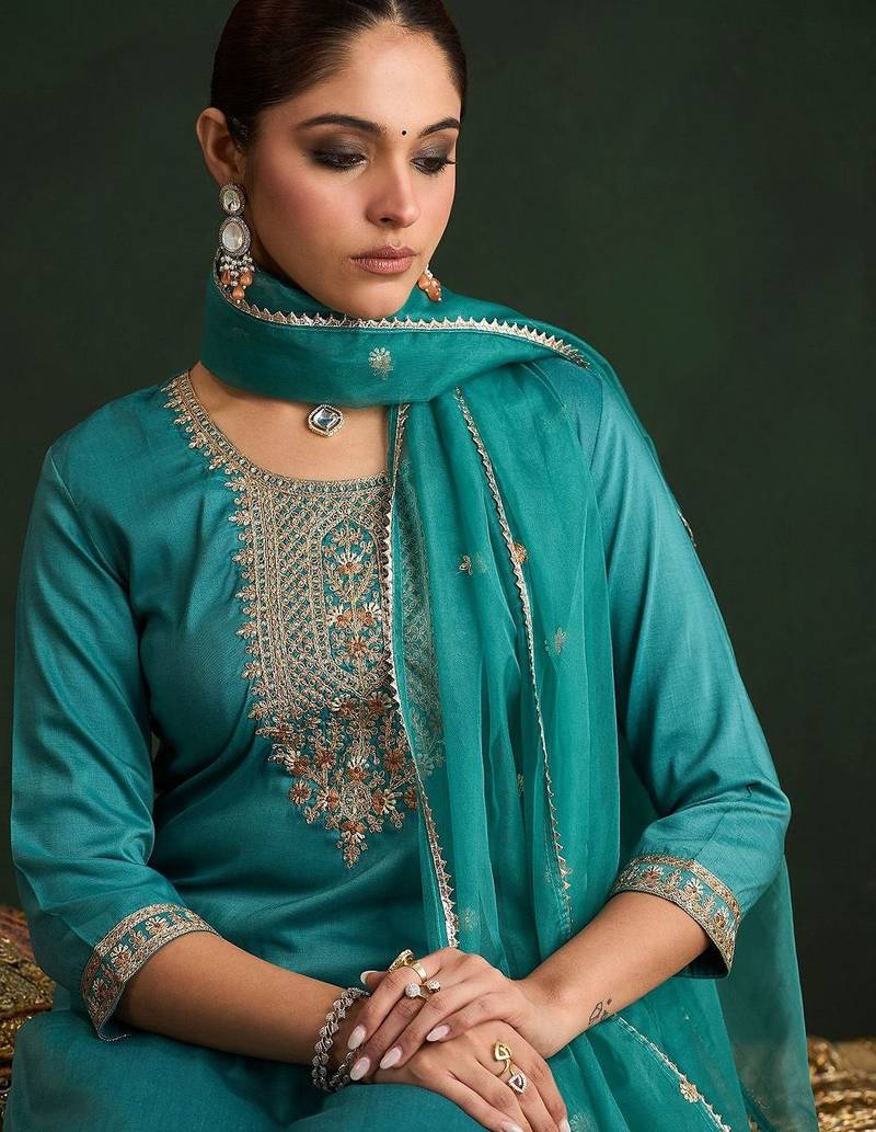Women Ethnic Motifs Embroidered Regular Thread Work Kurta with Trousers & With Dupatta
