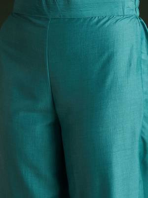 Women Ethnic Motifs Embroidered Regular Thread Work Kurta with Trousers & With Dupatta 3