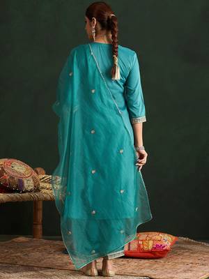 Women Ethnic Motifs Embroidered Regular Thread Work Kurta with Trousers & With Dupatta 6