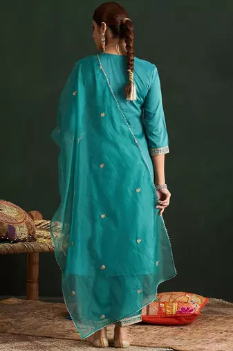 Women Ethnic Motifs Embroidered Regular Thread Work Kurta with Trousers & With Dupatta