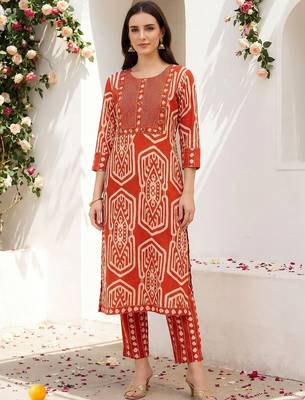 Women Ethnic Motifs Printed Regular Pure Cotton Kurta with Trousers 3