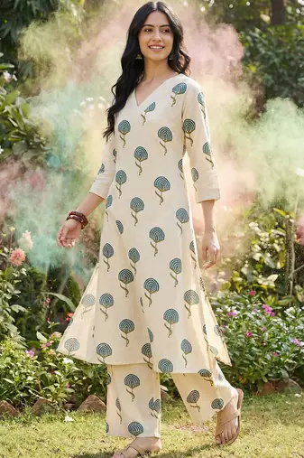 Women Floral Printed Regular Pure Cotton Kurta with Palazzos
