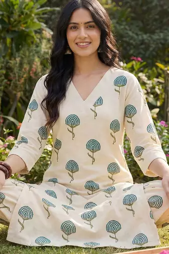 Women Floral Printed Regular Pure Cotton Kurta with Palazzos
