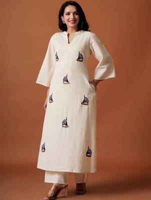 Women Embroidered Regular Thread Work Pure Cotton Kurta with Palazzos 5