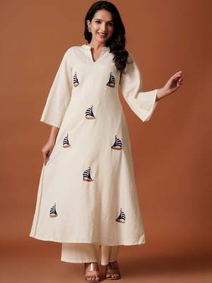Women Embroidered Regular Thread Work Pure Cotton Kurta with Palazzos 7