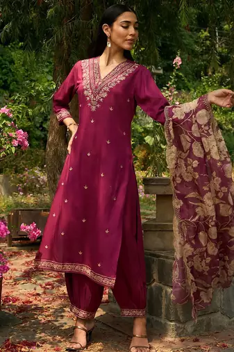 Ethnic Motifs Embroidered V-Neck Thread Work Straight Kurta with Salwar & Dupatta