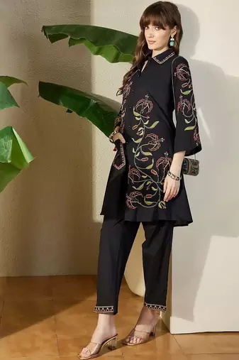 Women Black Floral Embroidered Thread Work Pure Cotton Kurti with Trousers