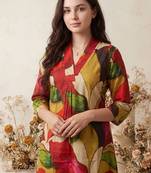 Women Printed Pleated Pure Cotton Kurta with Trousers